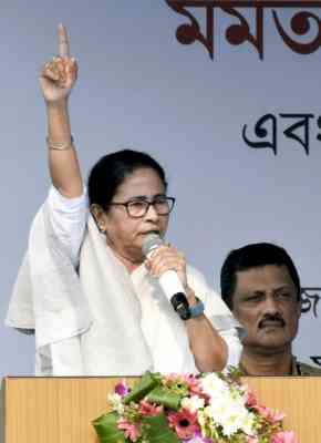 Without taking name, Mamata describes Suvendu as beneficiary of teacher's scam