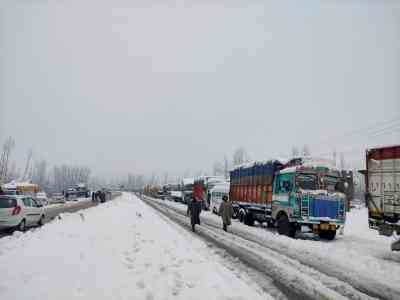 Jammu-Srinagar National Highway opens for traffic after 2 days (Lead)