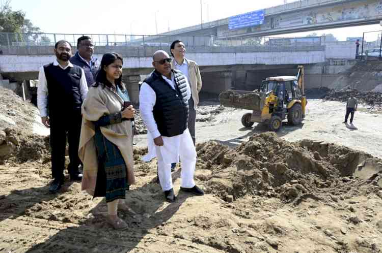 MLA Gogi, MC Chief inspect ongoing works to clean Sidhwan canal, appeal residents to stop dumping waste in the water body 