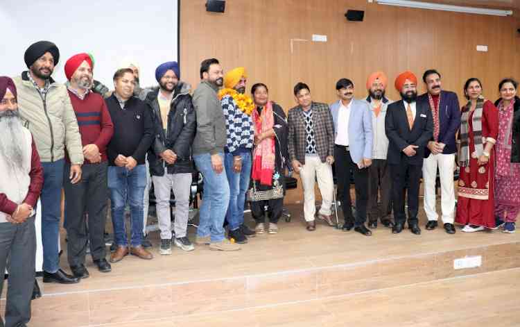 I.K. Gujral Punjab Technical University (IKG PTU) employee Jasveer Singh (attendant) given farewell party on his retirement