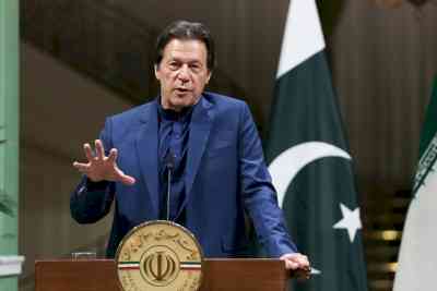 Imran accuses Pak govt of using terror wave for political mileage