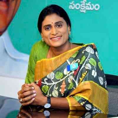 KCR failed to develop Warangal as Dallas: Sharmila