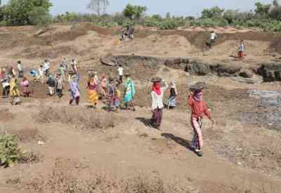 Cong targets govt's friends with benefits, slams MGNREGA budget cut
