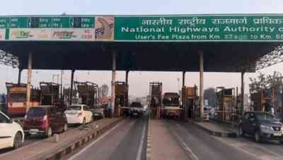 Miscreants thrash toll plaza personnel in Greater Noida