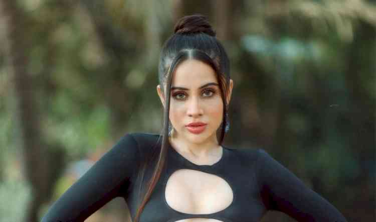 Uorfi Javed loses her cool with MTV Splitsvilla X4’s unruly contestants, plans to hit back!