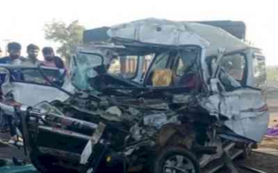 Four members of a family killed in Gujarat road accident