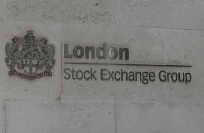 UK's blue-chip shares index hits a fresh all-time high