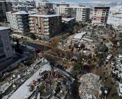 Catastrophic earthquakes further worsen Turkey's economic woes