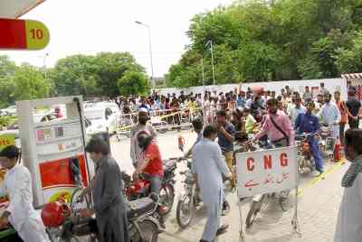 Pakistan witnessing a petrol crisis