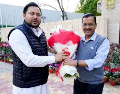 Tejashwi meet Kejriwal to discuss opposition unity