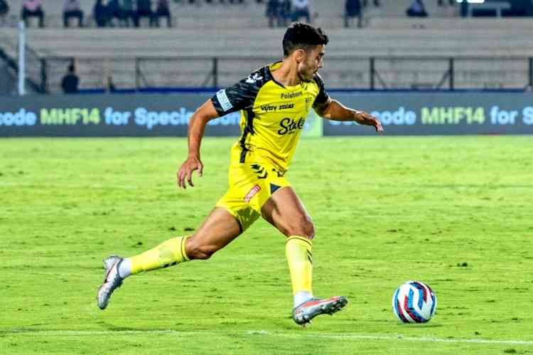 Bart Ogbeche’s late goal helps Hyderabad beat the Mariners