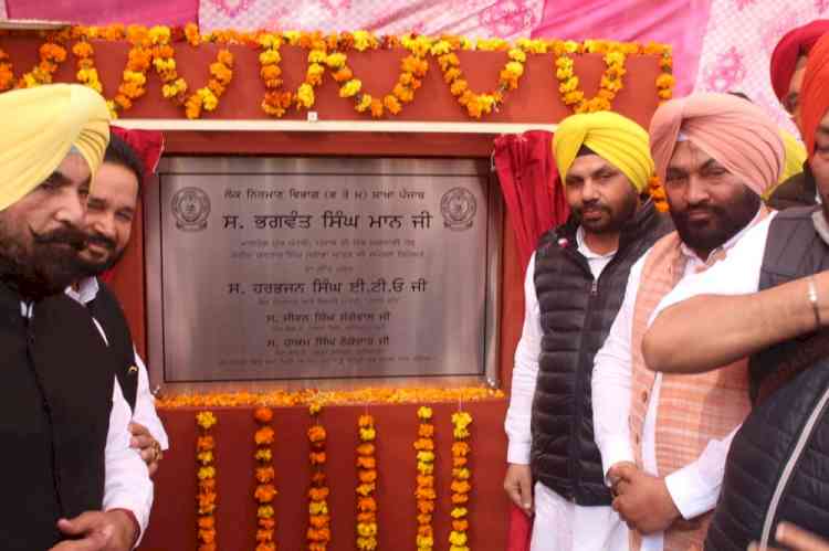 PWD Minister lays foundation stone for special repair of Shaheed Kartar Singh Sarabha Marg
