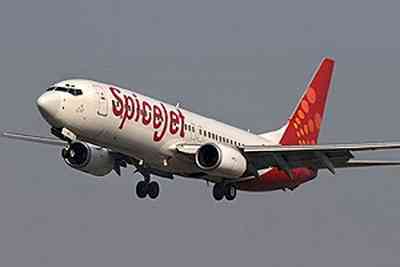 SpiceJet flight returns to Mumbai airport after 'cabin pressurisation alert'