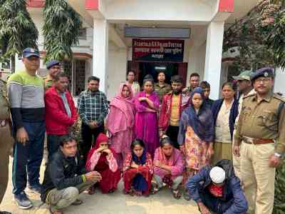 13 Kolkata-bound Rohingyas, 2 B'deshis held at Agartala railway station