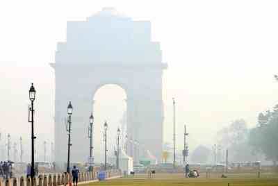 Delhi's AQI remains 'very poor', improvement likely from Tuesday