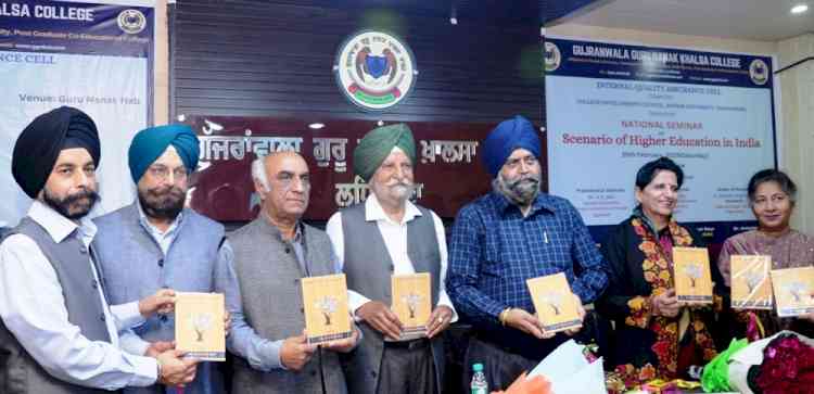 National Seminar on “Scenario of Higher Education in India” held