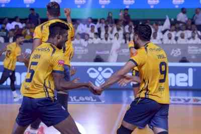 PVL: Ahmedabad Defenders pick thrilling win over Kochi Blue Spikers