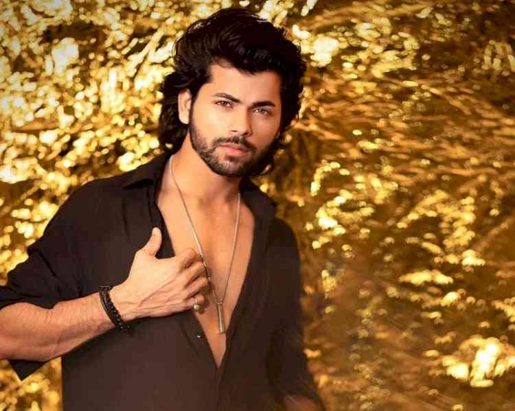 SIDDHARTH NIGAM RELEASES THE REPRISE VERSION OF HIS LOVE SONG TUM MILI 2.0.