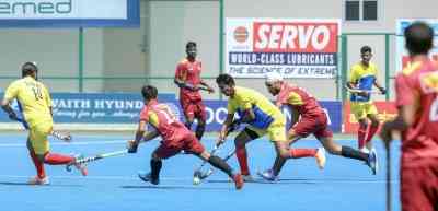 Sr Men's Inter-Department Hockey: CISF, PNB and FCI win league matches