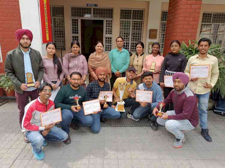 Lyallpur Khalsa College won overall second runner-up trophy in Tech Fest-2023