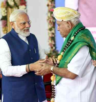 BJP top brass courts Yediyurappa with an eye on Lingayat vote bank