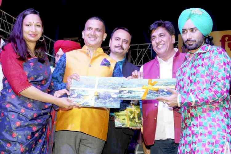 Sufi Singer Satinder Sartaaj and DC Hoshiarpur release coffee table book “Nature In The Lap Of Hoshiarpur