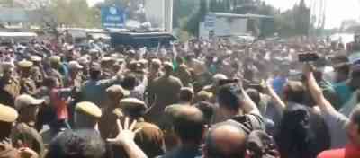 Protesting job aspirants in Jammu lathi-charged, several detained