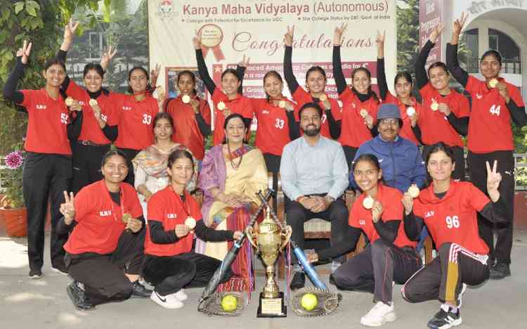 KMV’s Softball team bags champion position in Inter-college Softball Championship 