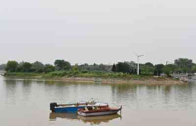 Nod to selective harvest of large fish in Chandigarh's Sukhna Lake