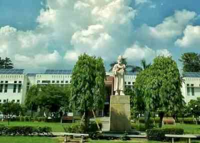 Syedna Mufaddal Saifuddin elected as Chancellor of Jamia Millia Islamia