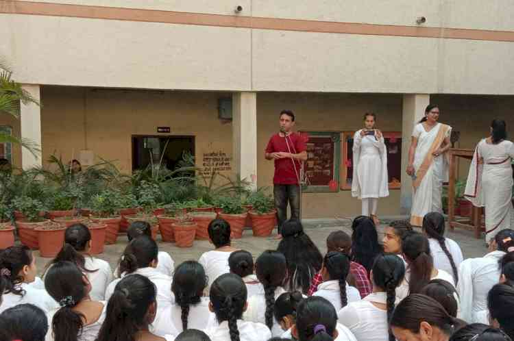 Motivational activity in form of Nukkad Natak on `Maa Mainu Tagore Bana Da’