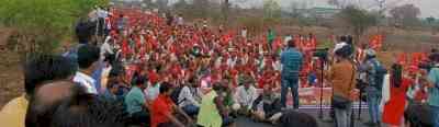 Nashik-Mumbai 'long march' takes a toll on farmers' health, 40 ill