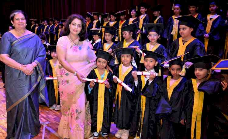 Ivy World School celebrated “Graduation Day”