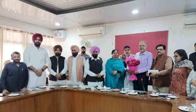 Punjab Government to launch 'Earn While You Learn' program to meet shortage of doctors in hospitals- Dr. Balbir Singh