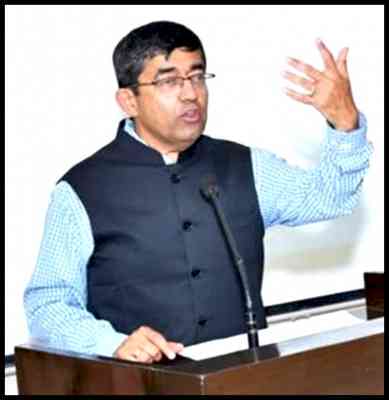 Veteran bureaucrat Praveen Pardeshi is new BNHS chief