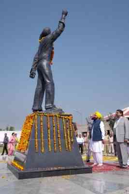 Extend support to realise dreams of Bhagat Singh: Punjab CM