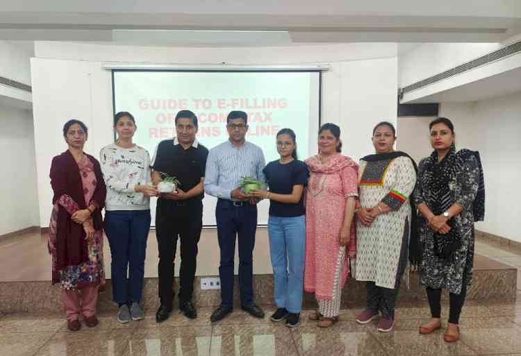 RGC organises talk on E-Filing of I.T Returns