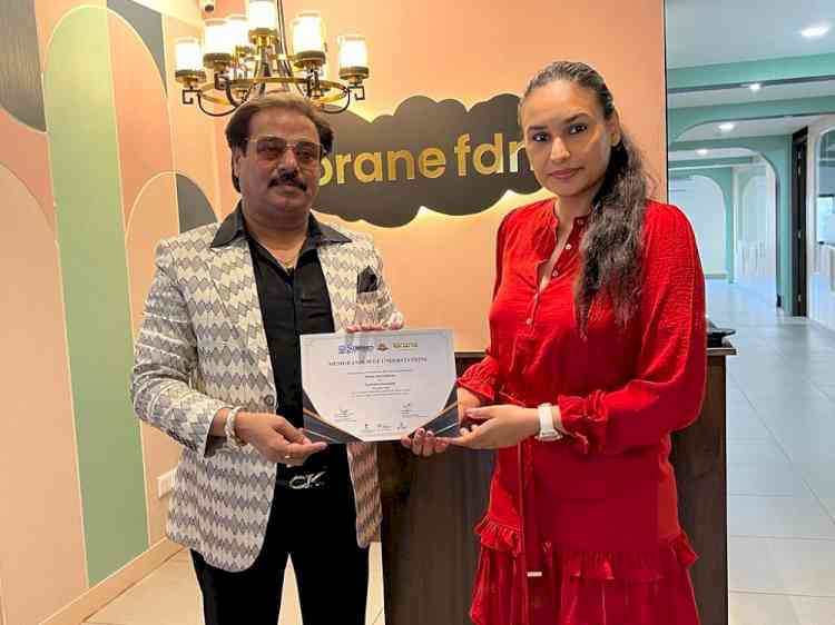 Fashion Designing Institute signs MoU with UP University