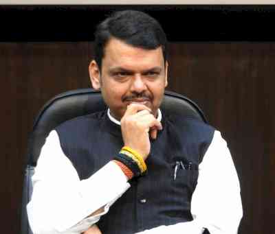 Irked by blackout, Nagpur man threatens to blow up Fadnavis' home!