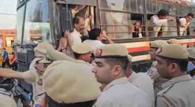 Rahul's disqualification: Cong leaders, workers detained in Delhi ahead of protest