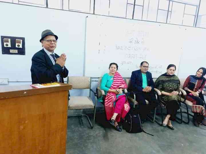 जीएनडीयू के हिन्दी- विभाग में प्रेमचंद हिन्दी साहित्य परिषद के अंतर्गत विशेष व्याख्यान  का आयोजन 