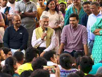 Jaishankar's class on foreign policy at Bengaluru park