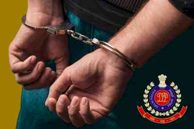 Two wanted criminals arrested in Delhi