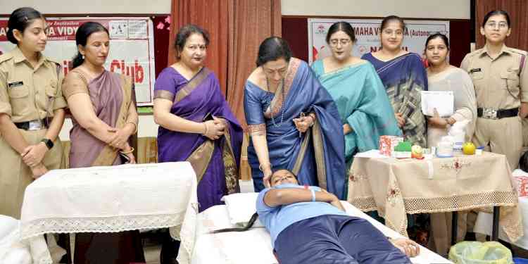 KMV observes World Health Day by organizing blood donation camp