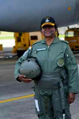 President Murmu takes historic sortie in Sukhoi 30 MKI fighter aircraft in Assam