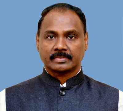 Need to cover non-conventional issues in audit: CAG Girish Murmu