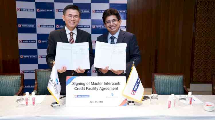 HDFC Bank signs agreement with Export Import Bank of Korea for US $ 300 million credit line to be used to fund Korea related businesses