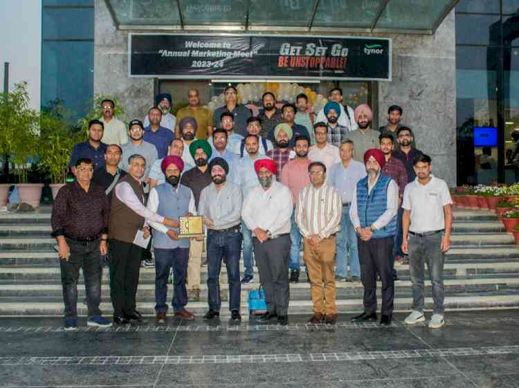 Delegation consisting of 40 Members of CICU Young Business Leader visited renowned Companies in Mohali