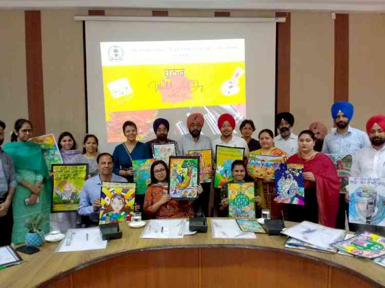 World Art Day - Administration organises `Hunar’ to promote Art among youth, receive overwhelming response