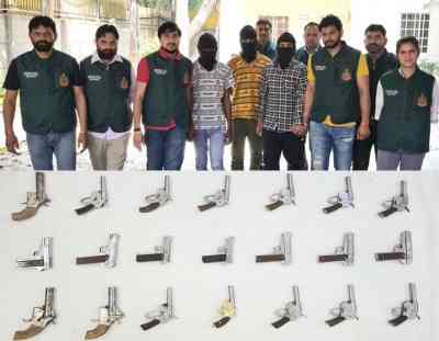Delhi: Gang supplying guns to Punjab-based criminals busted